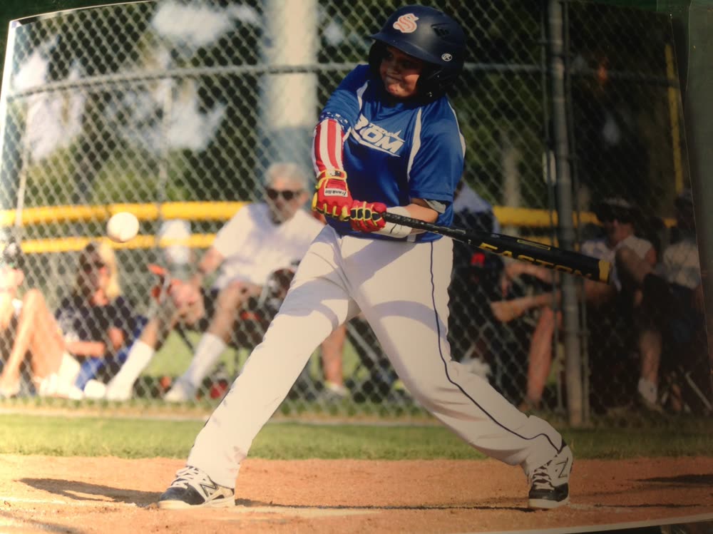 Young Nic Pepe batting